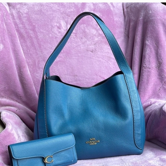 Coach Hadley Hobo Bag With Matching Coach Wallet - Picture 1 of 14